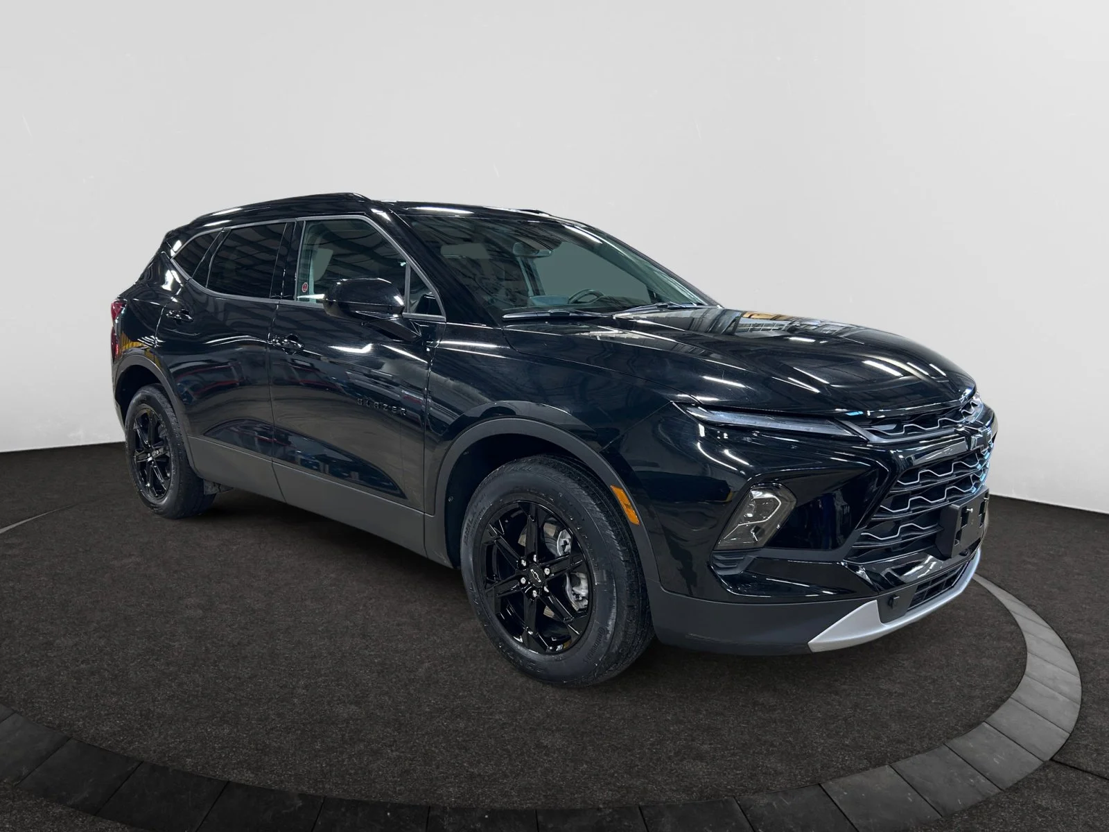 Used 2025 Black Chevrolet LT AWD image 7