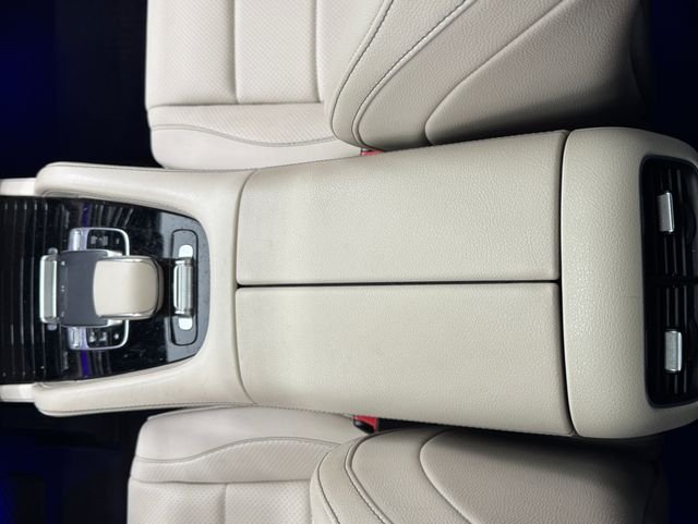 Used 2020 Polar White Mercedes-Benz GLS 450 image 39