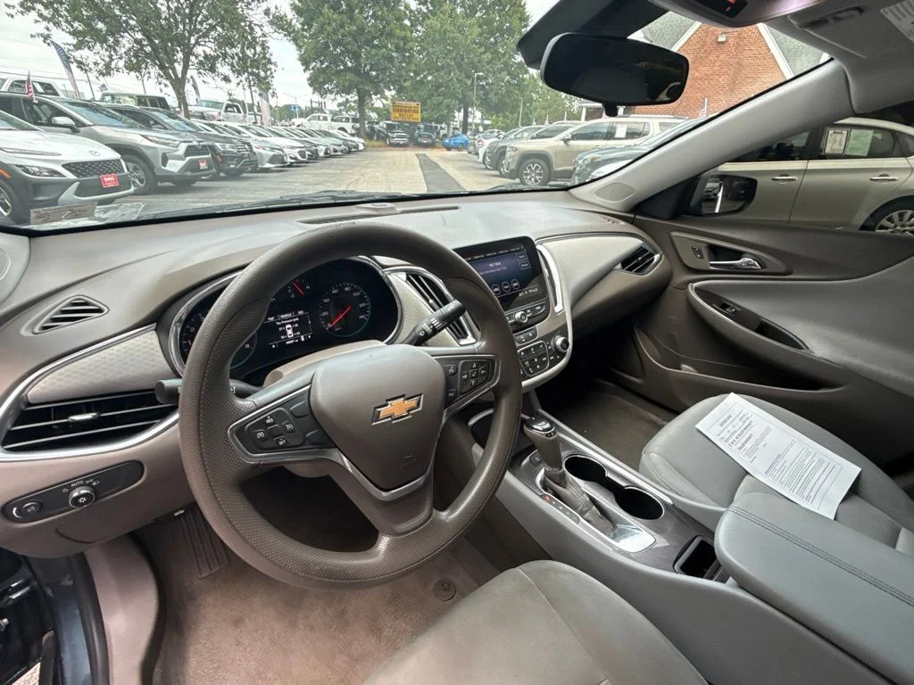 Used 2020 Gray Chevrolet LT image 15