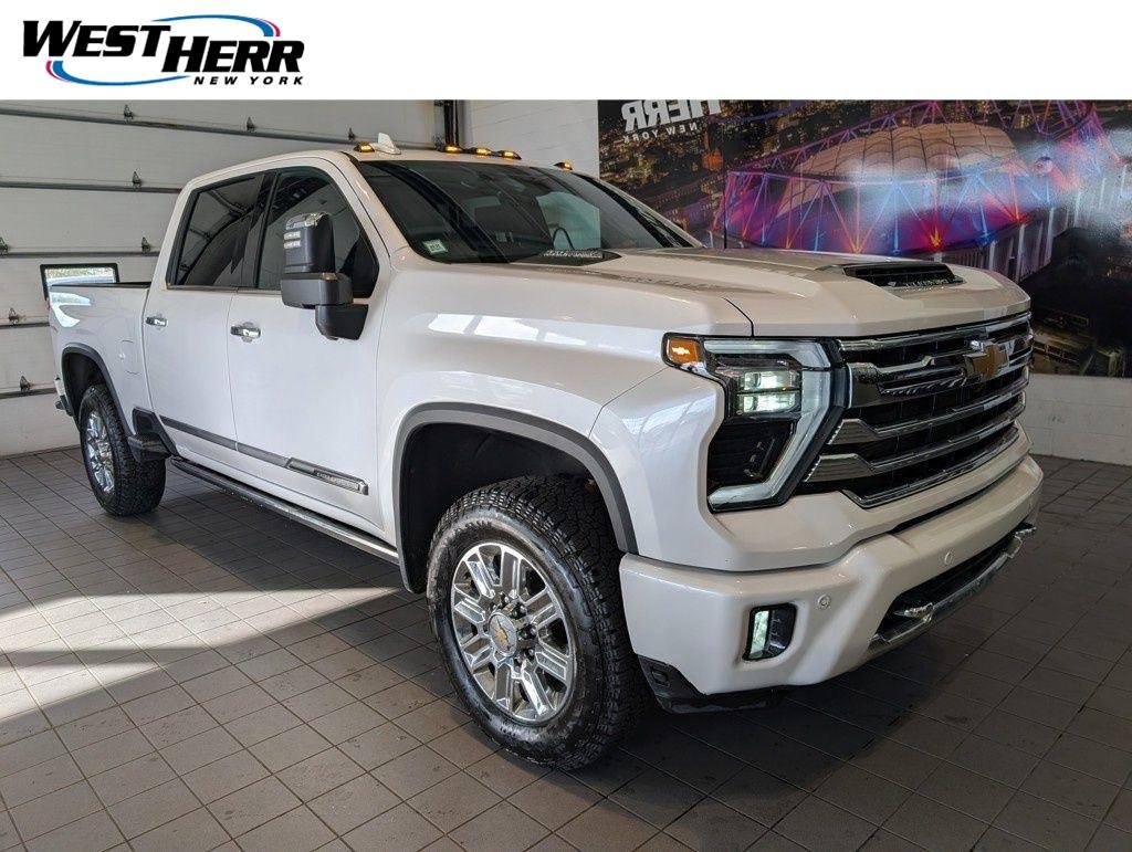 Used 2024 Pearl Chevrolet High Country image 1