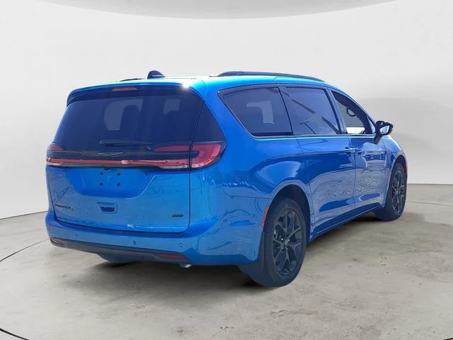 New 2026 Blue Pearl Chrysler SELECT AWD image 6