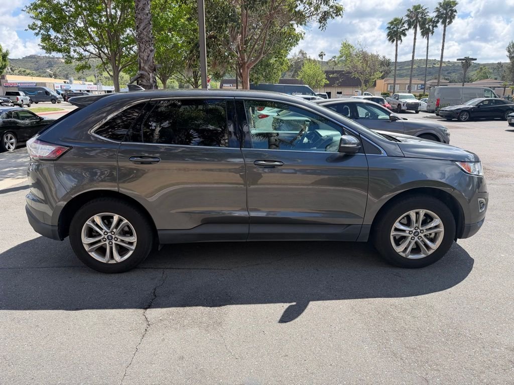 Used 2018 Gray Ford SEL image 7