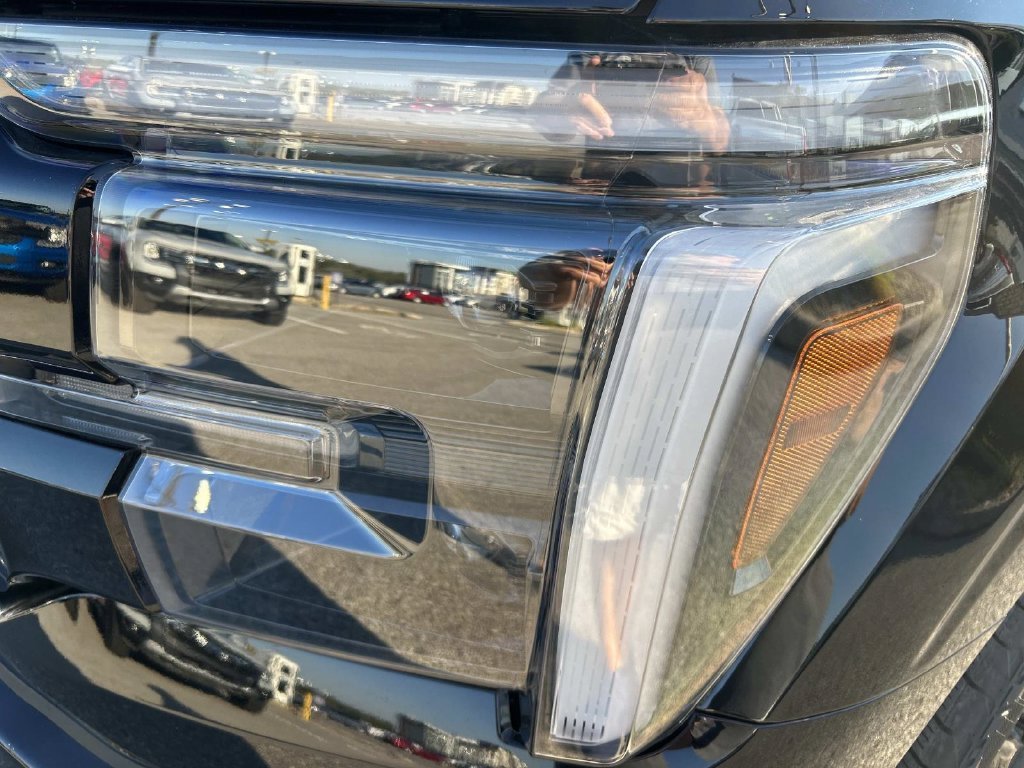 New 2026 Agate Black Metallic Ford Lariat® image 9