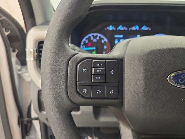 New 2026 Oxford White Ford F-250® XLT image 35
