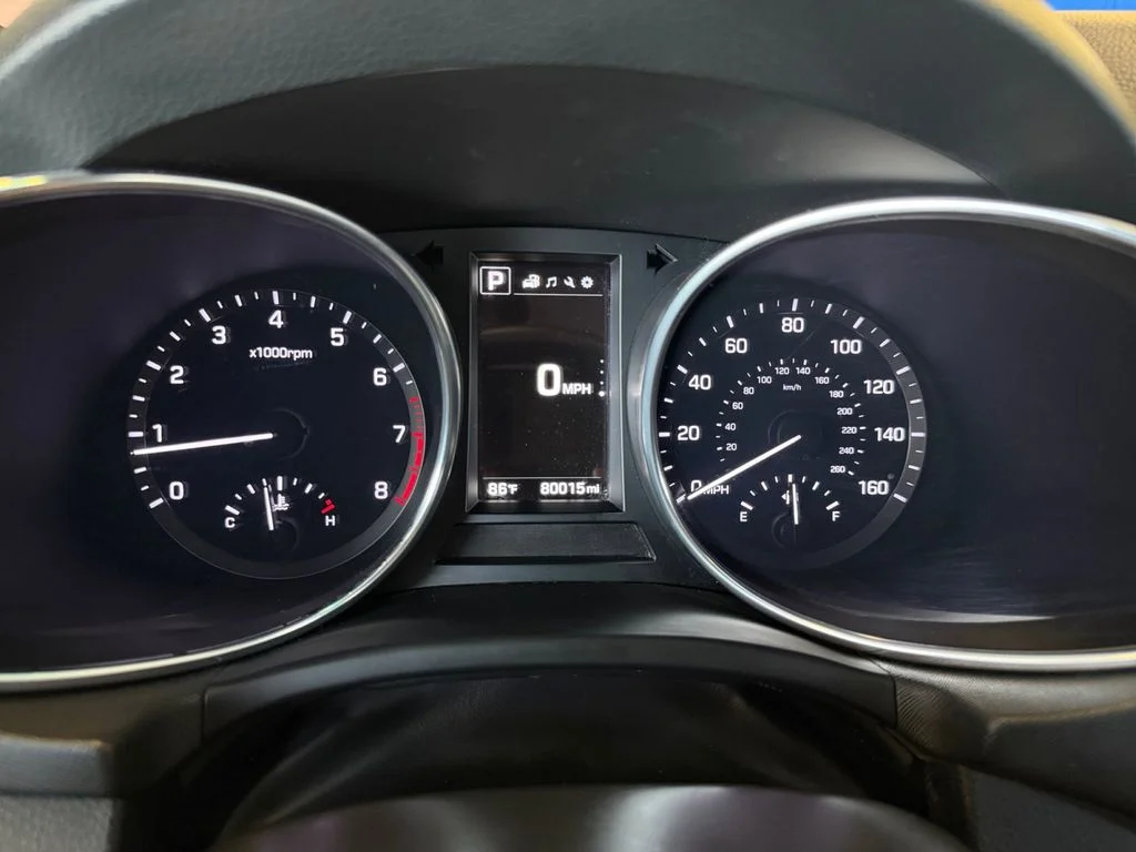 Used 2018 Gray Hyundai 2.0T image 18