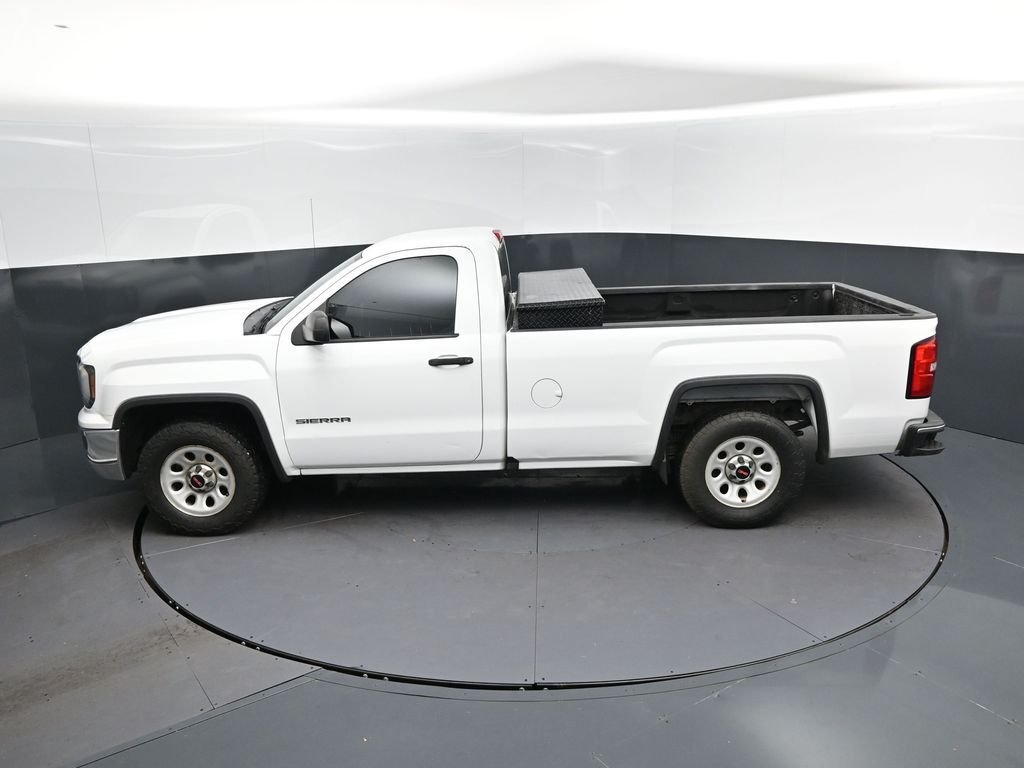 Used 2016 White GMC Base image 27