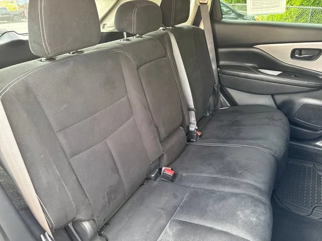 Used 2020 Super Black Metallic Nissan SV image 21