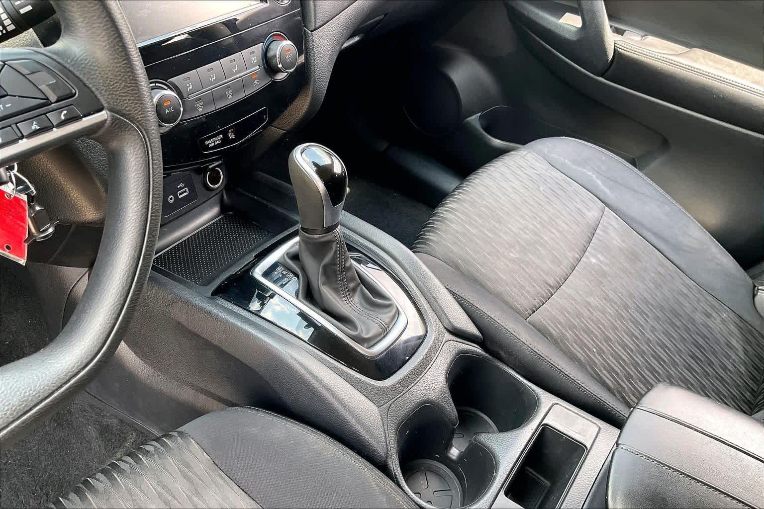 Used 2019 Caspian Blue Metallic Nissan S image 14