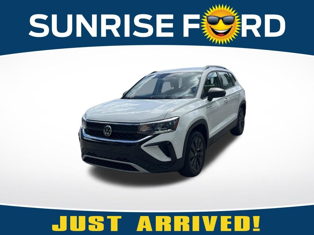 2022 Volkswagen Taos 1.5T S's photo