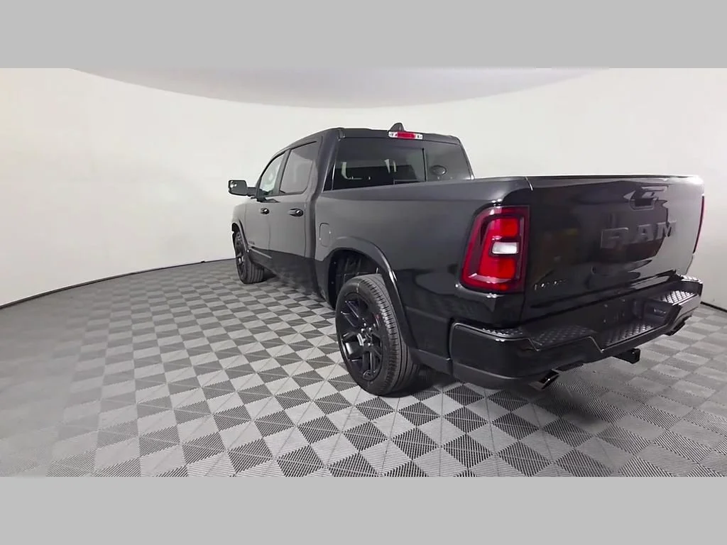 New 2026 Diamond Black Crystal Pearl-Coat Exterior Paint RAM Laramie image 29