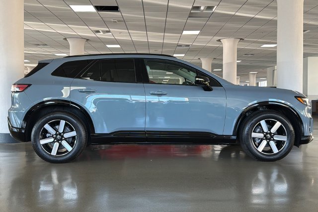 New 2026 Sonic Gray Pearl Honda Touring image 3
