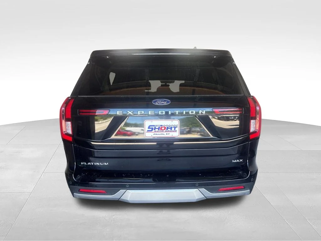 Used 2025 Black Ford Platinum image 4