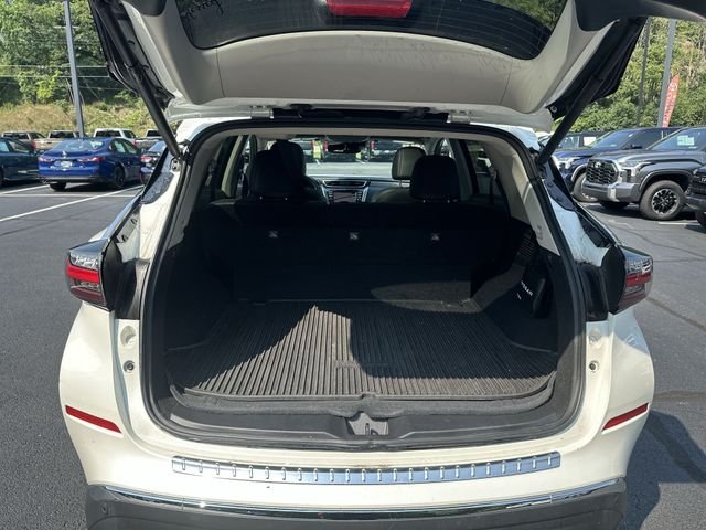Used 2023 White Nissan SL image 23