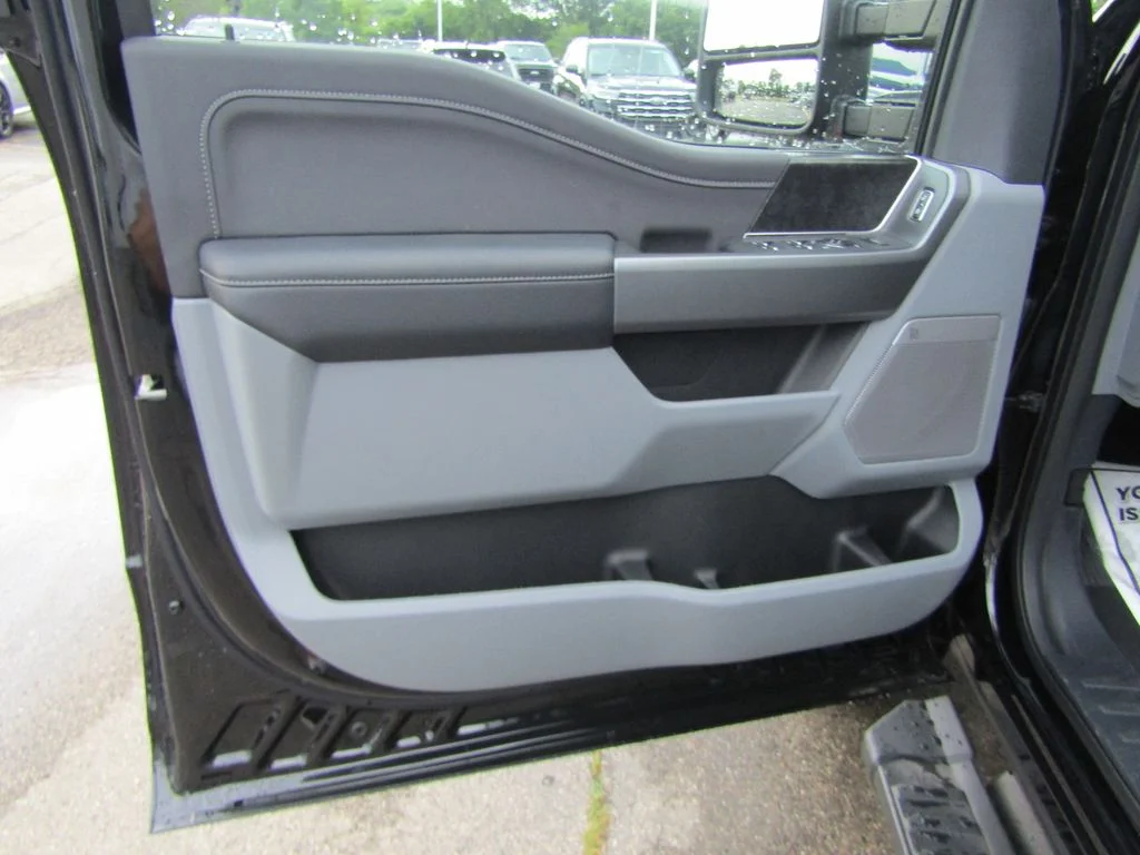 New 2026 Agate Black Metallic Ford F-350® XLT image 31