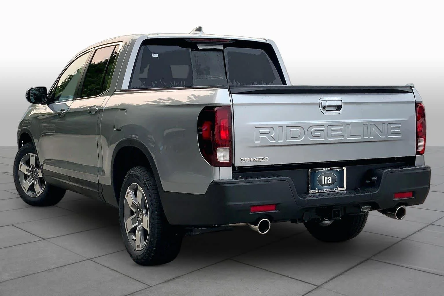 New 2026 Solar Silver Metallic Honda RTL image 3