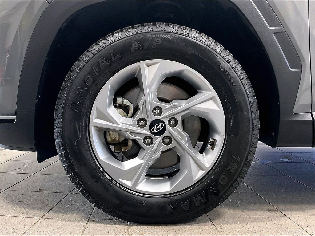 Used 2024 Gray Hyundai SEL image 7