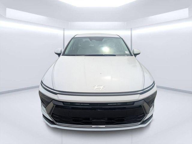New 2026 White Hyundai SEL Sport image 8
