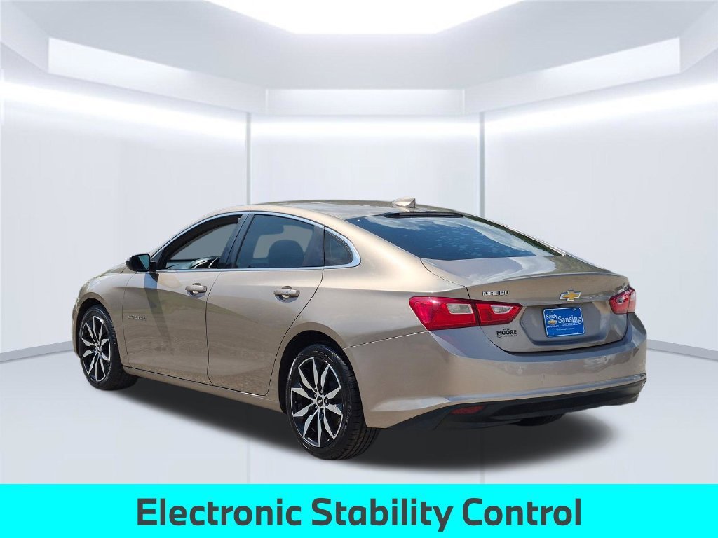 Used 2018 SANDY RIDGE METALLIC Chevrolet LT image 4