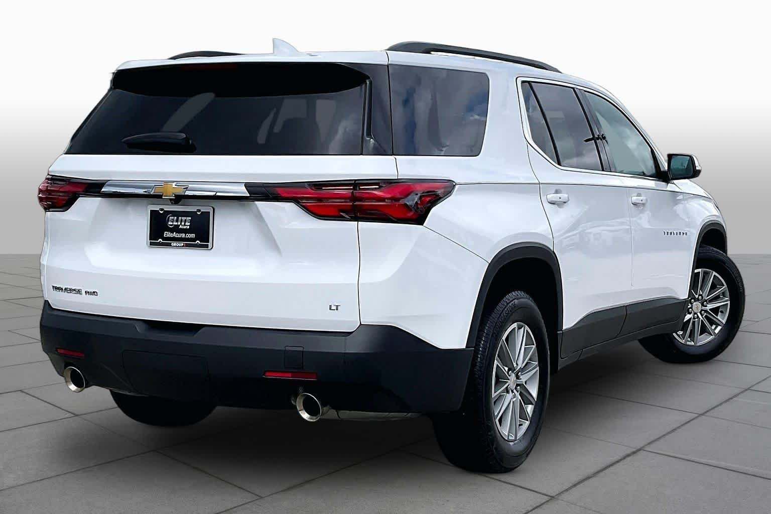 Used 2023 Summit White Chevrolet LT Cloth image 13