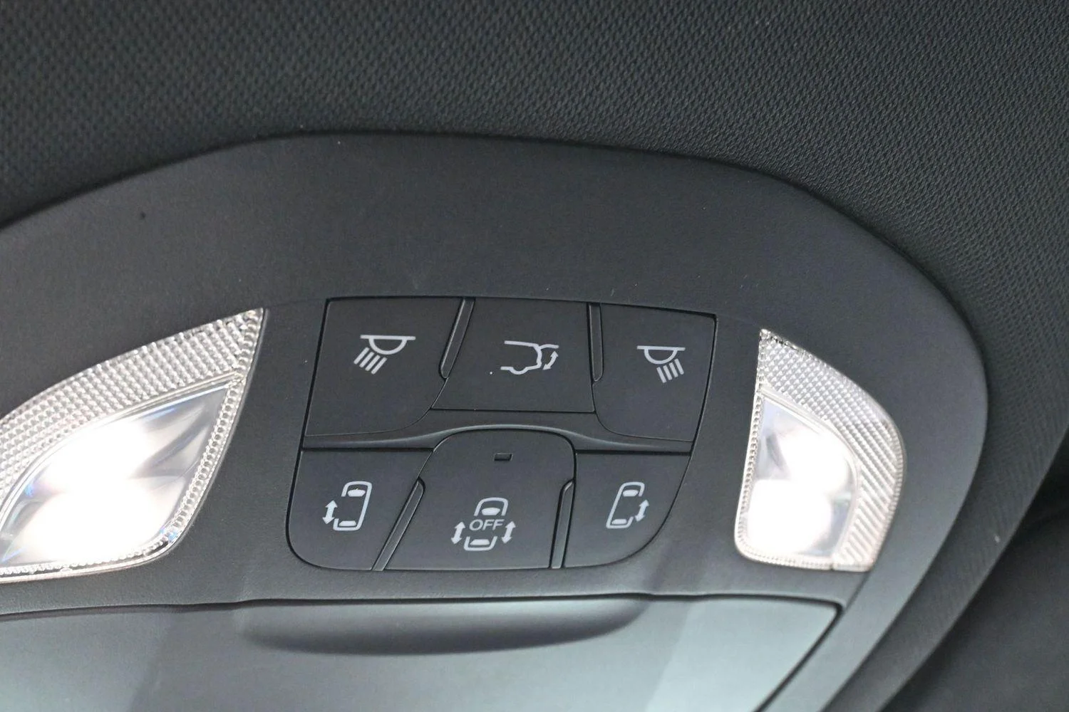 Used 2025 Gray Chrysler Select image 57