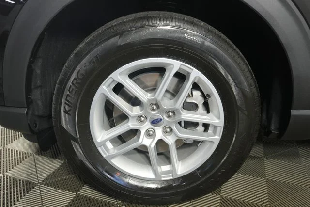 New 2026 Agate Black Metallic Ford Active image 14