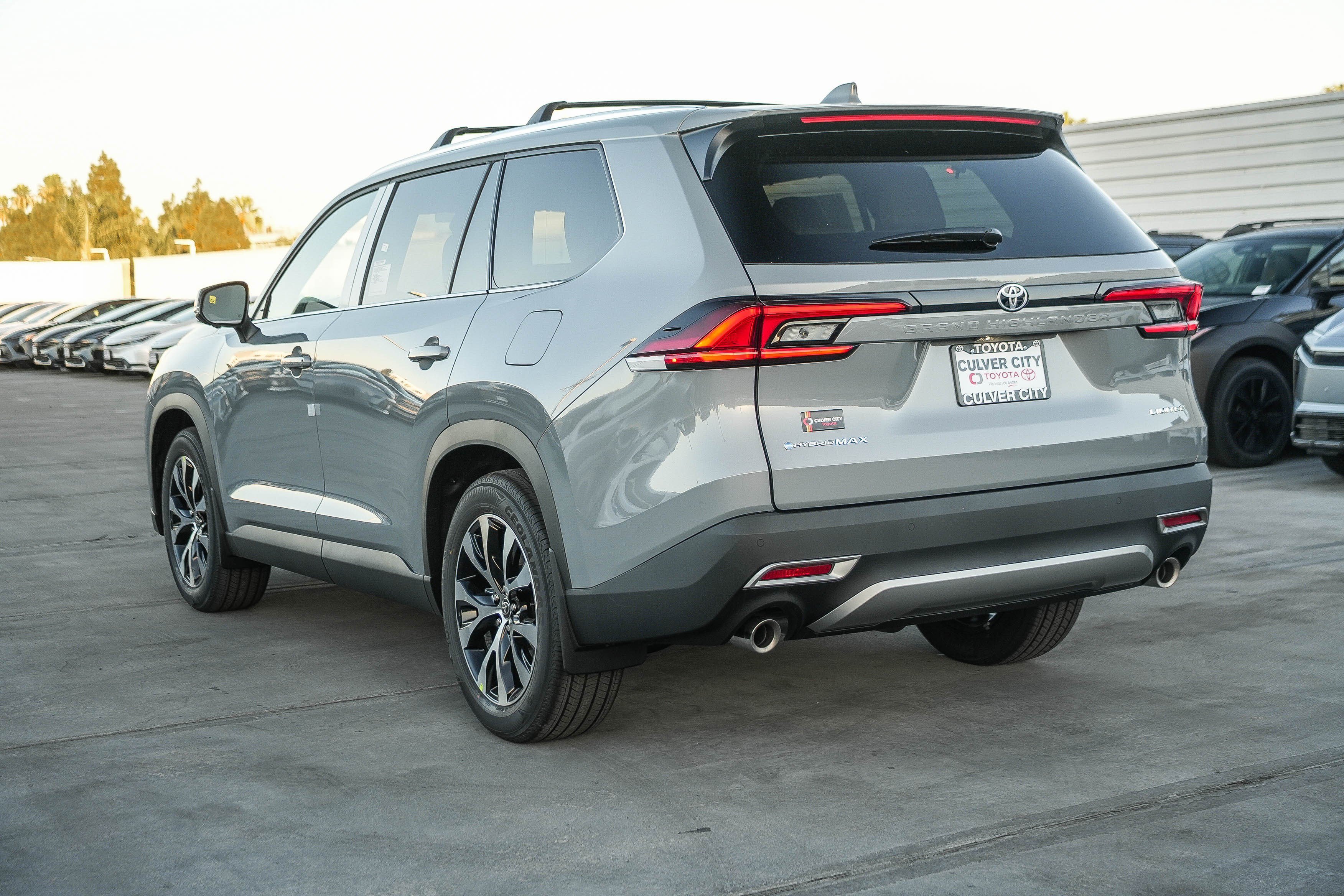 New 2026 Cement Toyota  MAX Limited image 6
