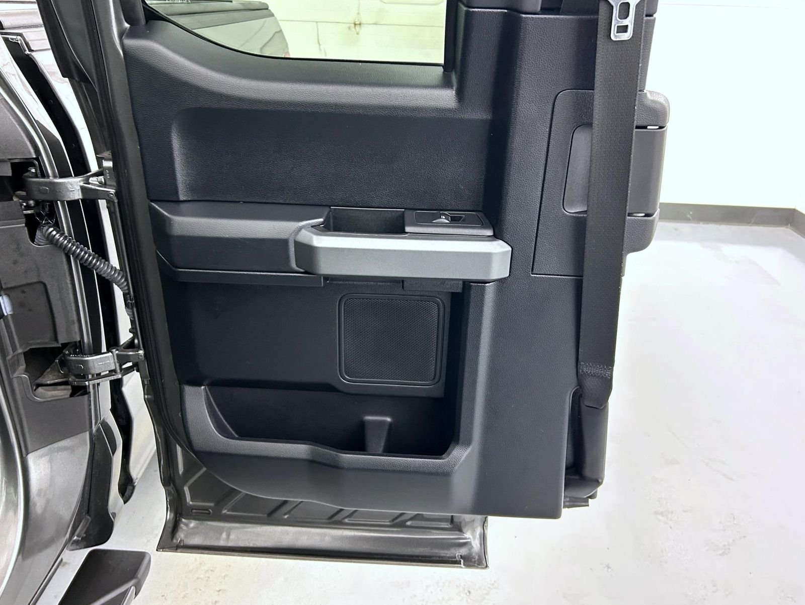 Used 2016 Gray Ford XLT image 20