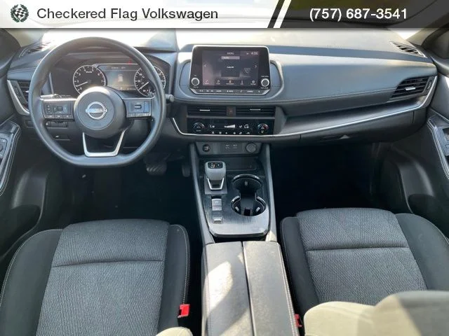 Used 2024 Brilliant Silver Metallic Nissan SV image 27