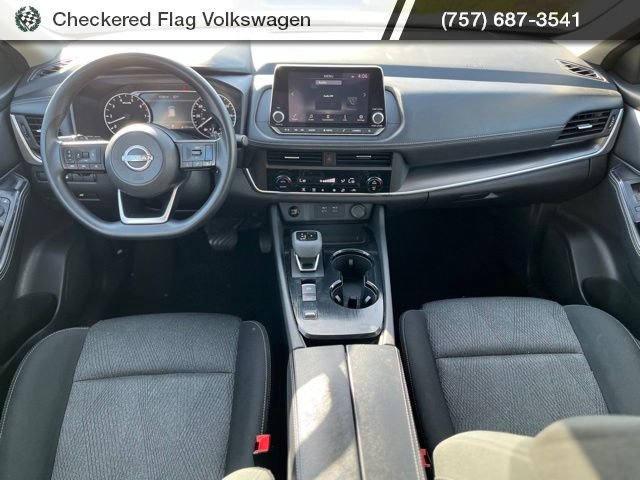 Used 2024 Brilliant Silver Metallic Nissan SV image 27