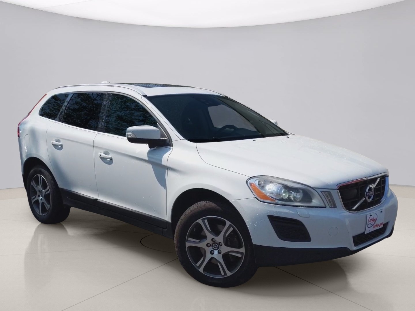 Used 2013 White Volvo T6 image 3