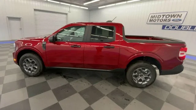 New 2026 Ruby Red Metallic Tinted Clearcoat Ford XLT image 5