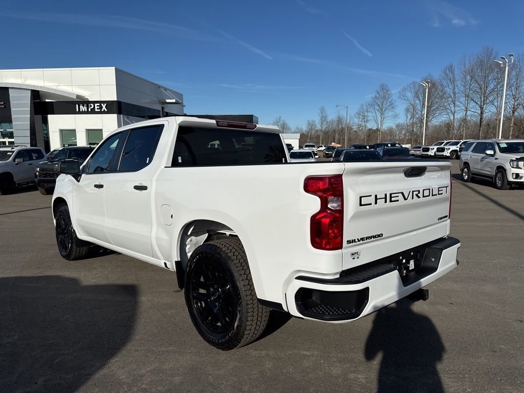 View vehicle photo 3