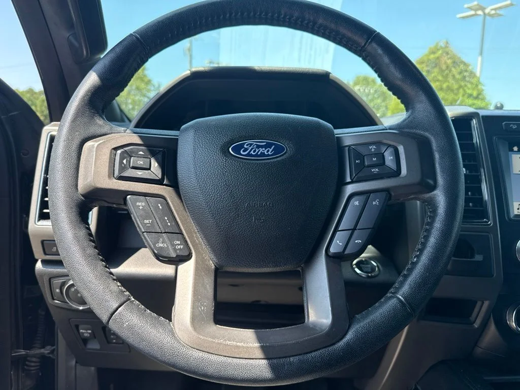Used 2019 Black Ford XLT image 7