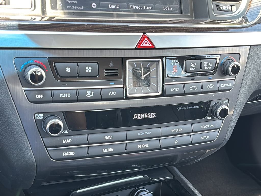 Used 2019 Casablanca White Genesis 3.8 image 28