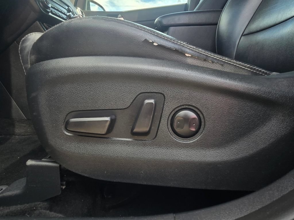 Used 2017 Black Cherry Kia EX image 15