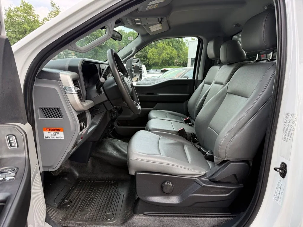 Used 2023 White Ford XL image 20