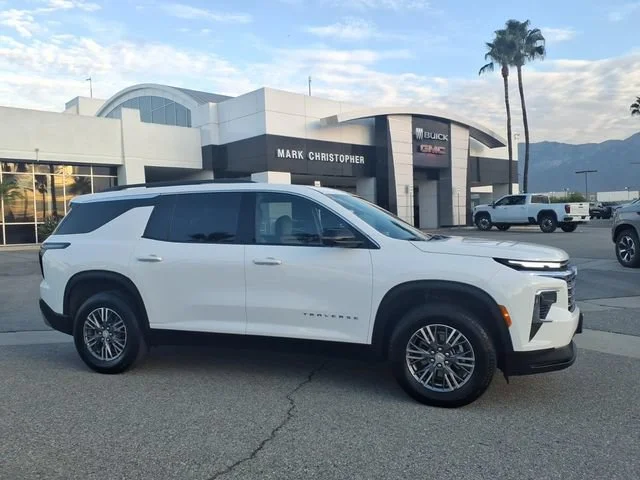 Used 2026 Summit White Chevrolet LT image 3