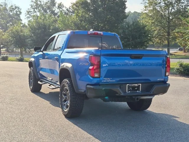 Used 2024 Blue Chevrolet ZR2 image 5