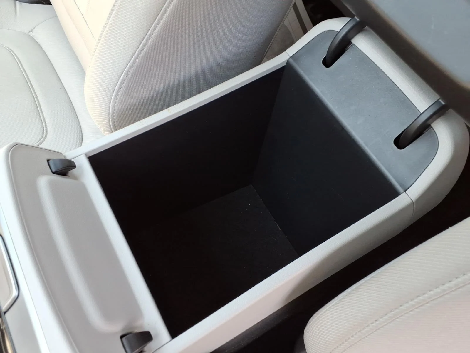 Used 2025 Atlantis Blue Hyundai SEL image 23