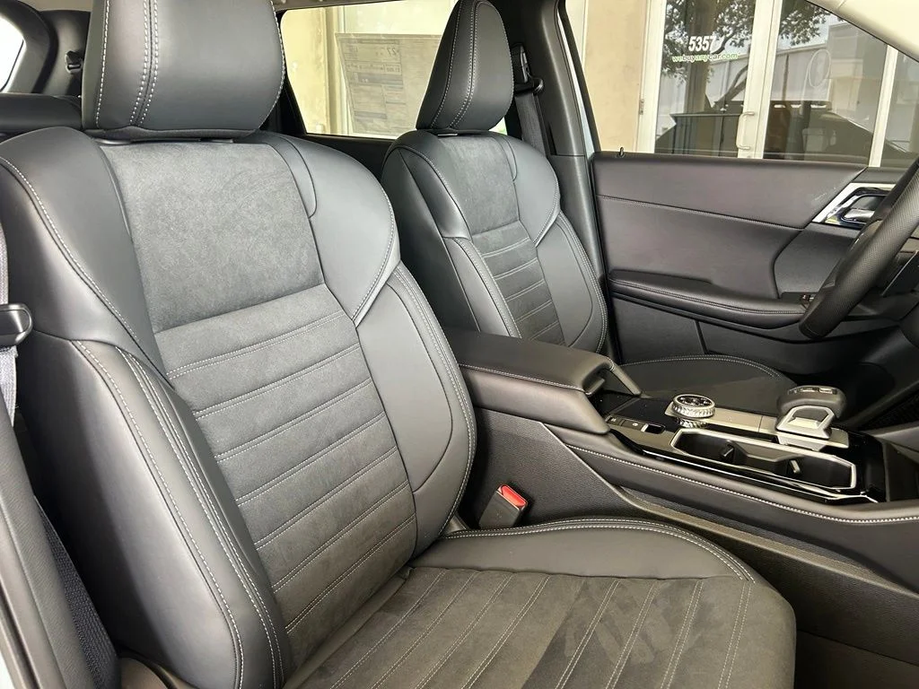 New 2026 Gray Mitsubishi Trail Edition image 24