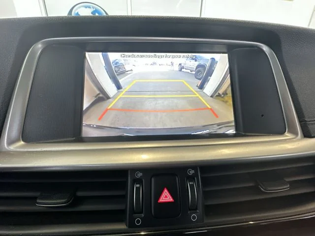 Used 2019 Black Kia S image 25