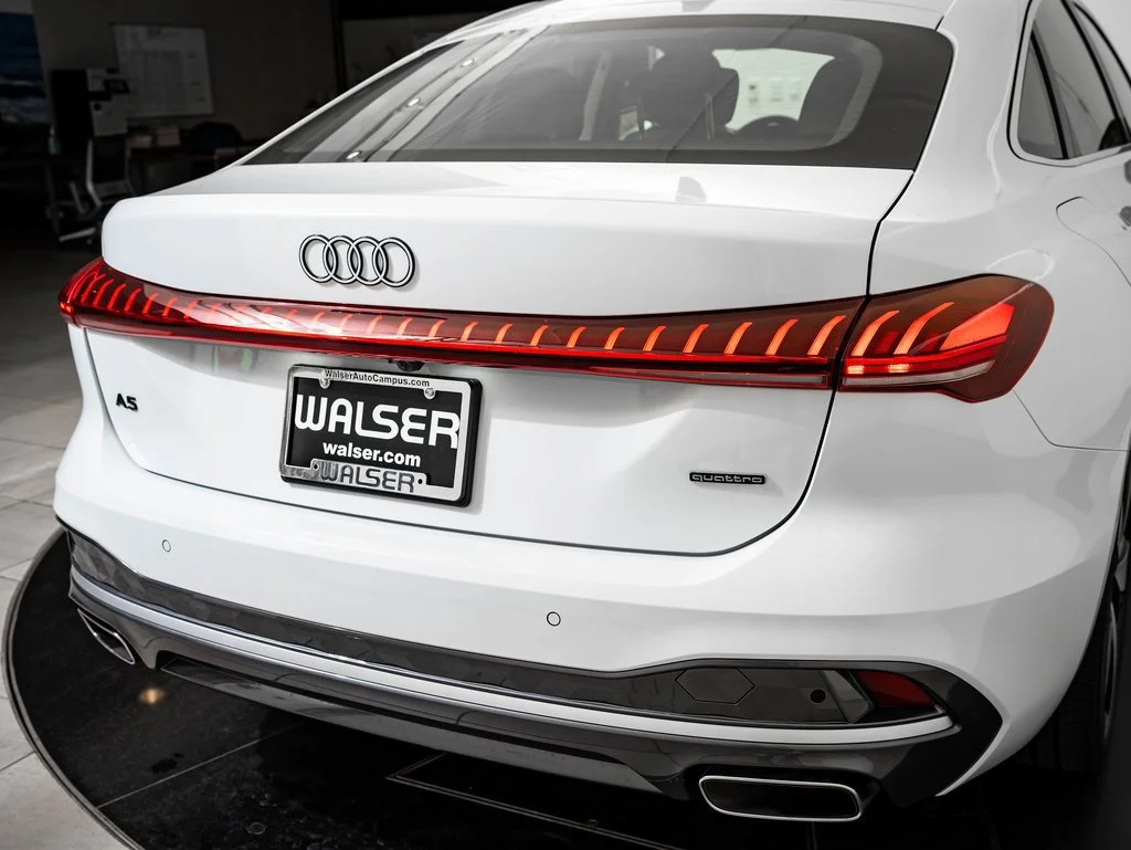 Used 2025 Glacier White Audi 2.0T Premium Plus image 9