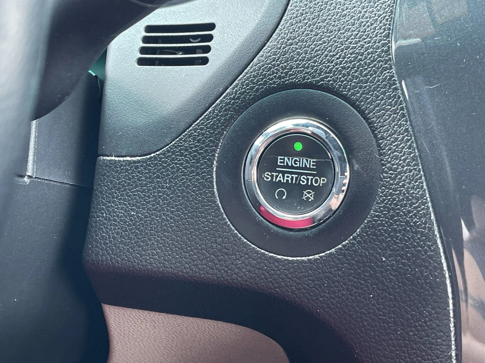 Used 2018 Blue Ford Limited image 25