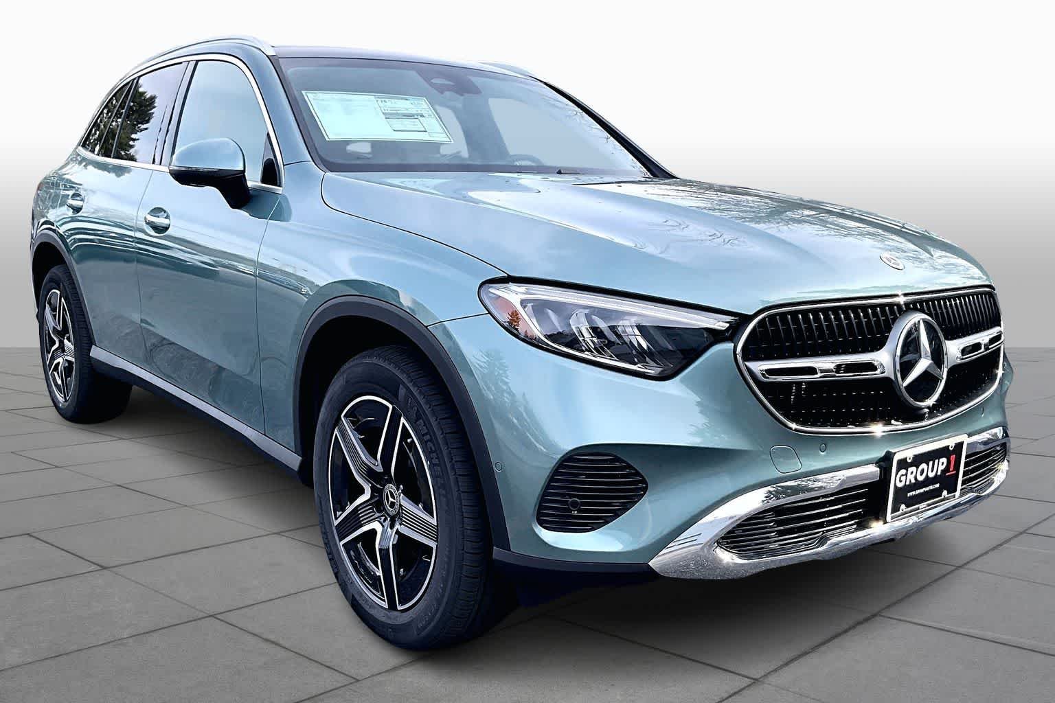 Used 2026 Verde Silver Metallic Mercedes-Benz GLC 300 image 2