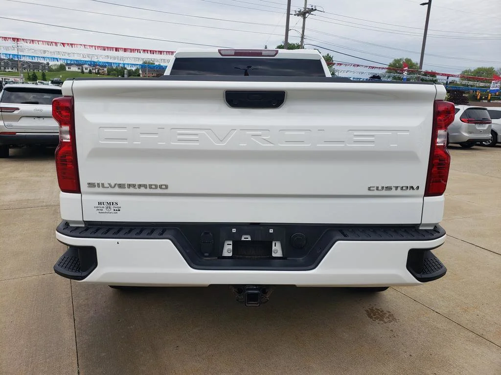 Used 2023 Summit White Chevrolet Custom image 4