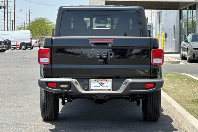 New 2026 Black Clear-Coat Exterior Paint Jeep 85th Anniversary Edition image 4