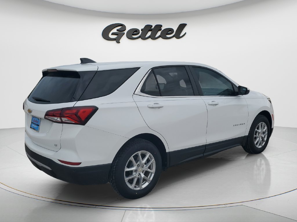 Used 2024 Summit White Chevrolet LT image 5