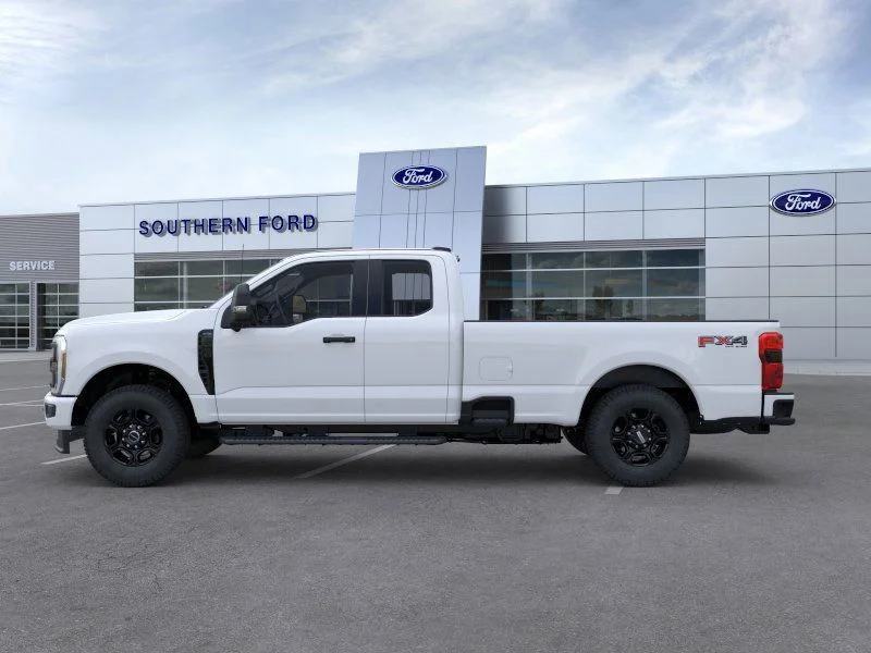 New 2025 Oxford White Ford XL image 3