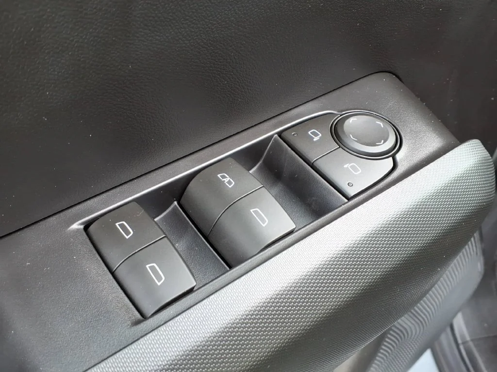 2026 Chevrolet Colorado LT - Photo 22