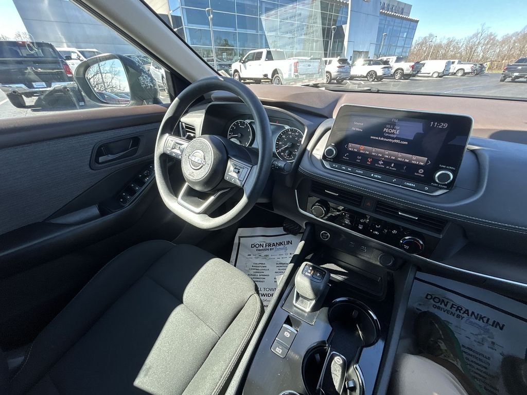 Used 2023 White Nissan S image 11
